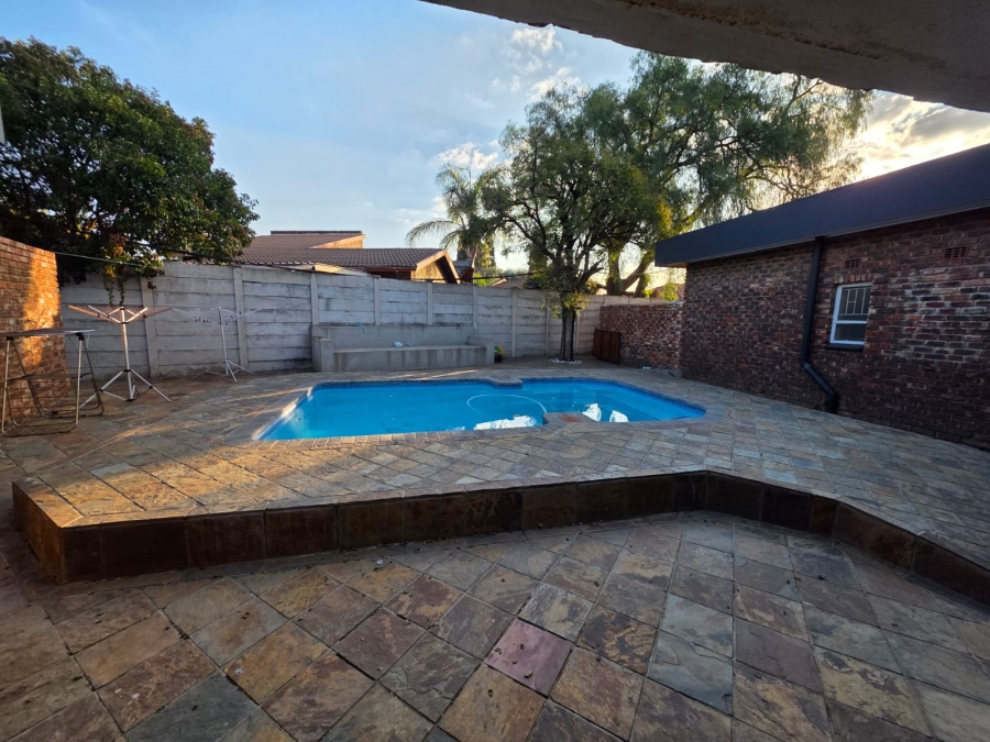 3 Bedroom Property for Sale in Vaalpark Free State